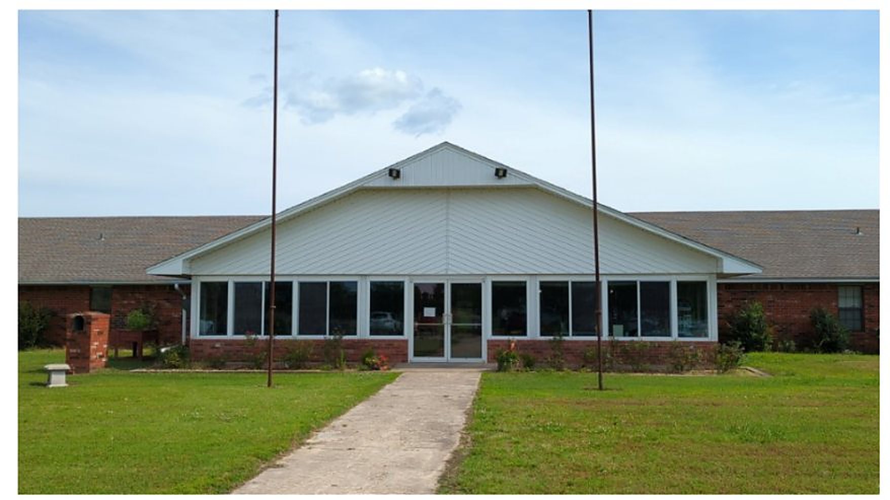 Residents at Heritage Village in Holdenville